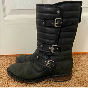 Uggs Good condition moto boots👢Compare $the price of similar boots last photo